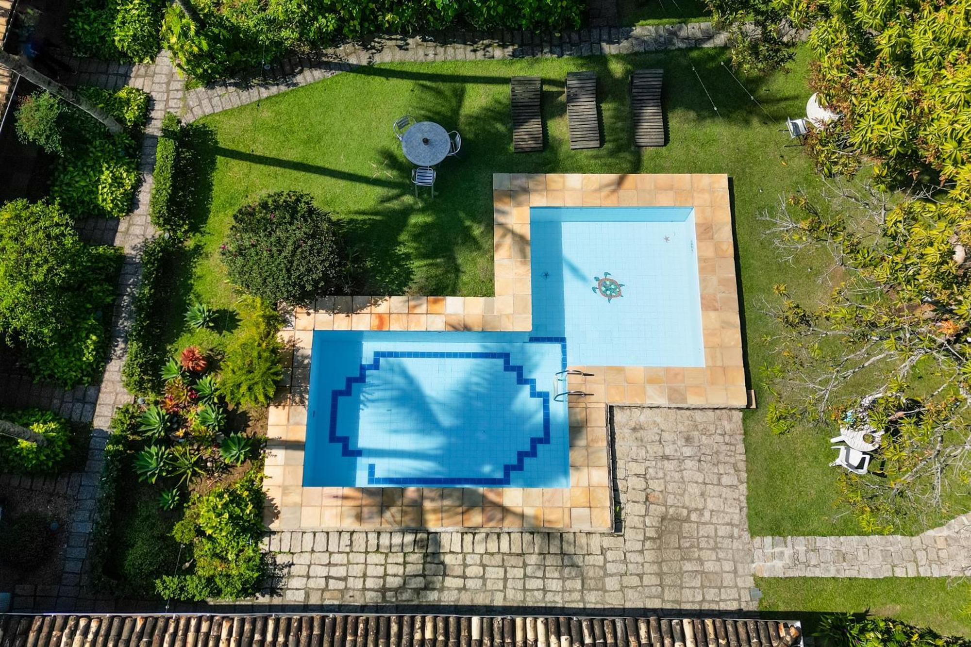 Velinn Caravela Pousada Ilhabela Bagian luar foto